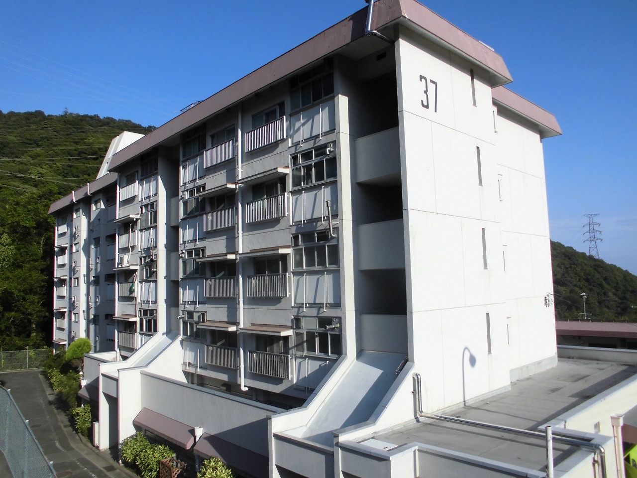 鶴甲コーポ37号館大規模修繕工事