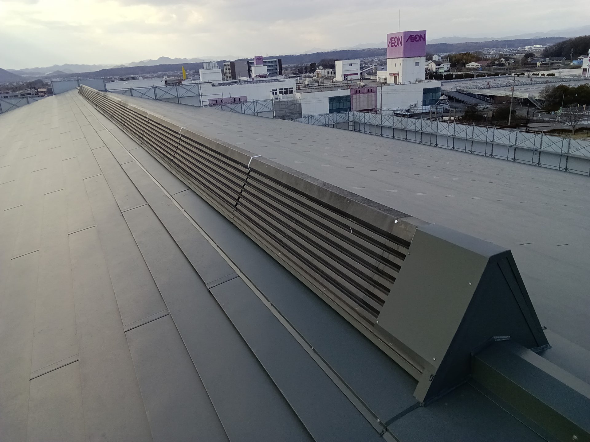 O市 総合体育館A 屋根改修工事
