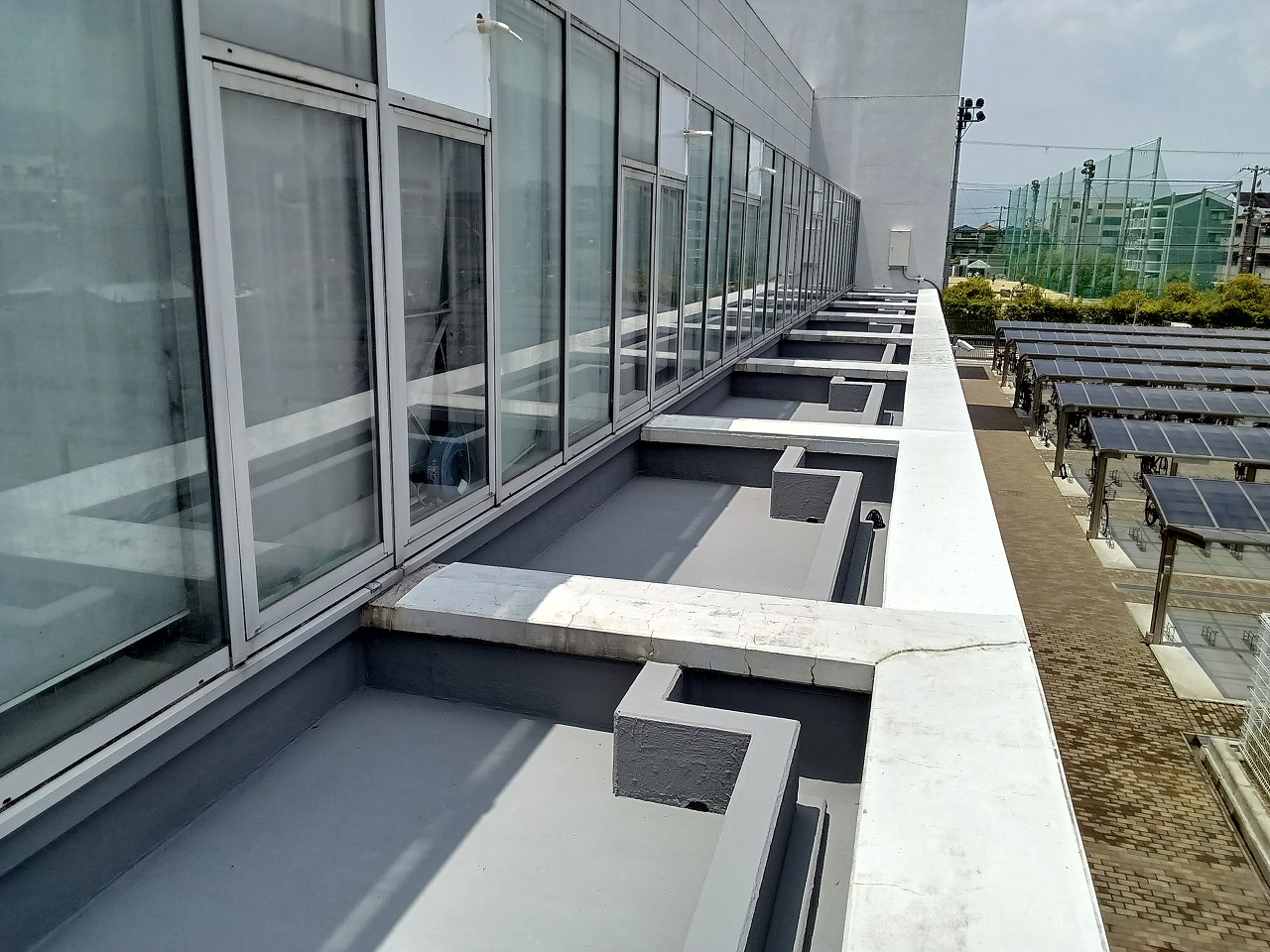 屋上防水工事が竣工いたしました